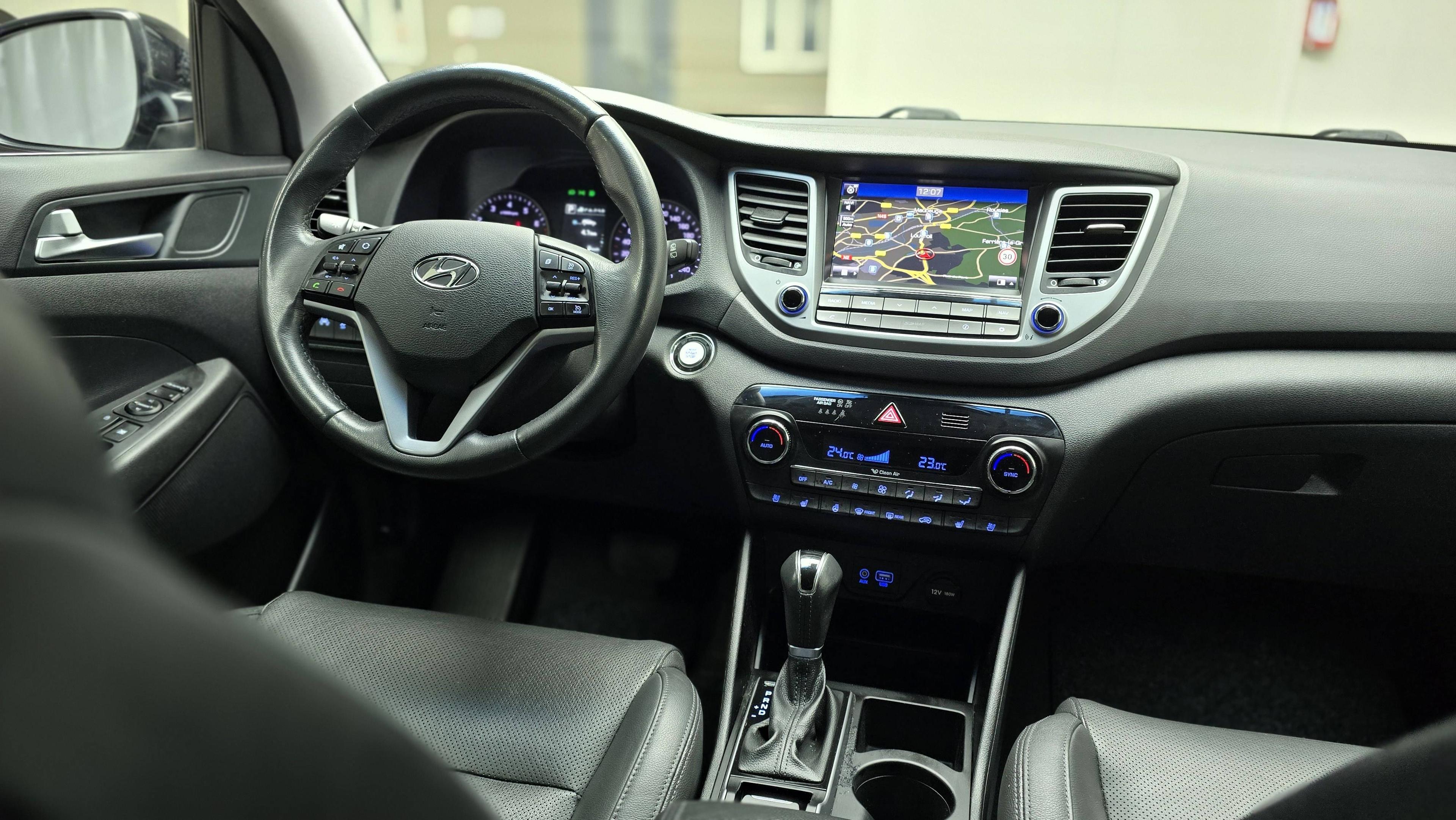 HYUNDAI TUCSON