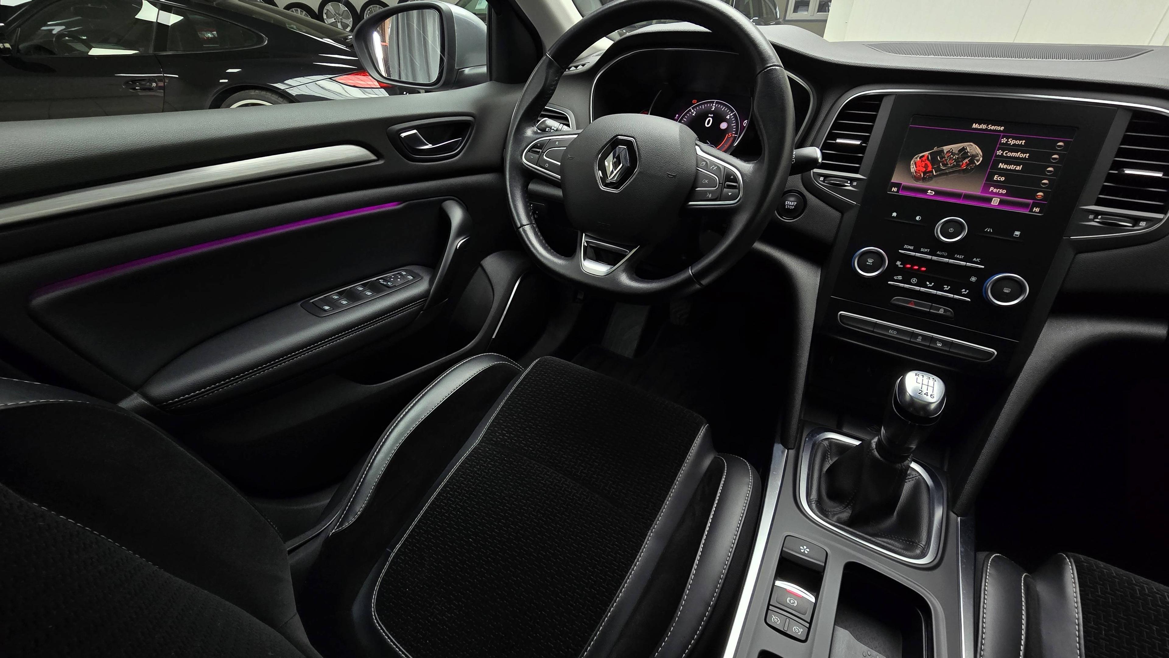 RENAULT MEGANE
