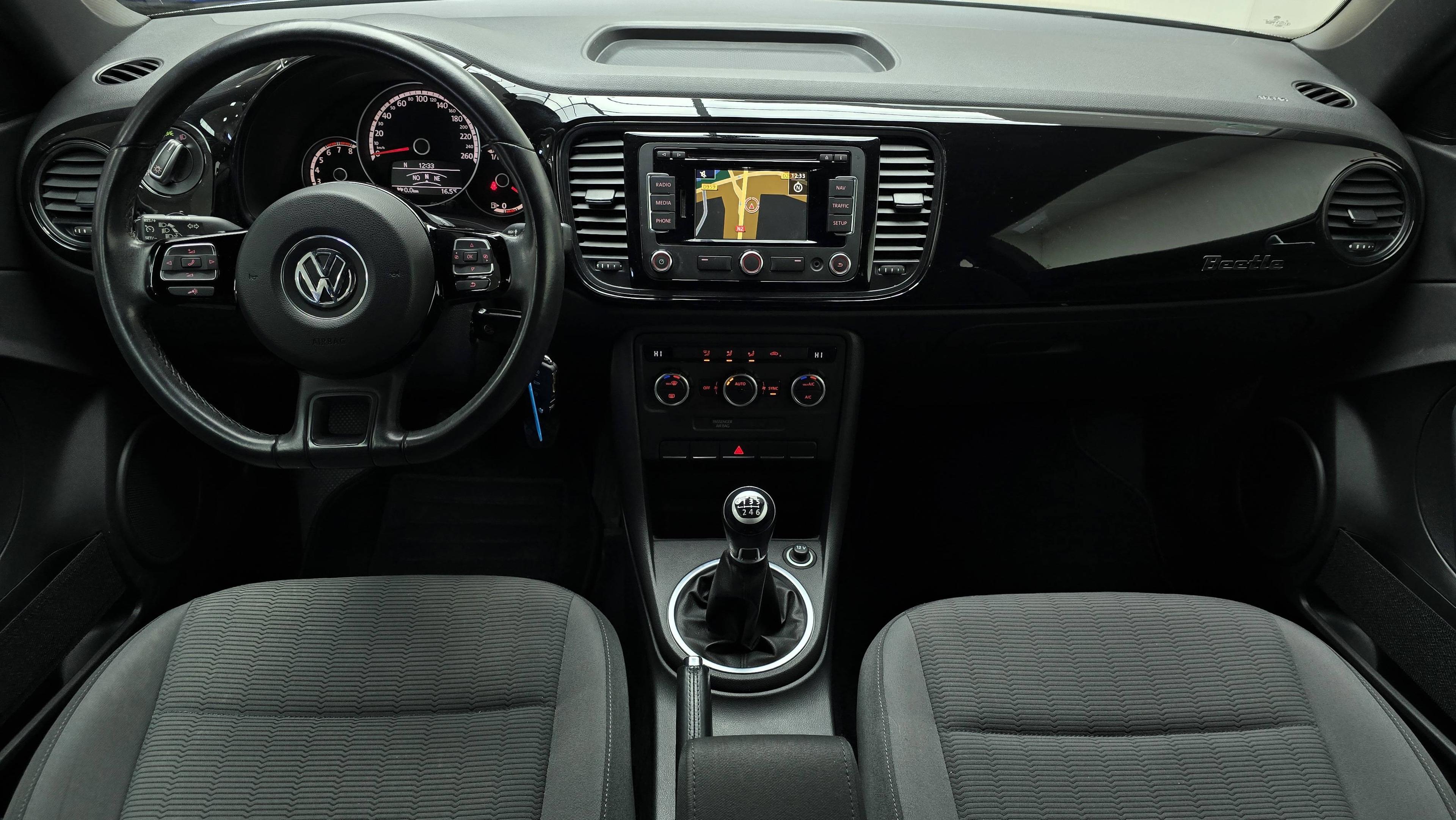 VOLKSWAGEN COCCINELLE