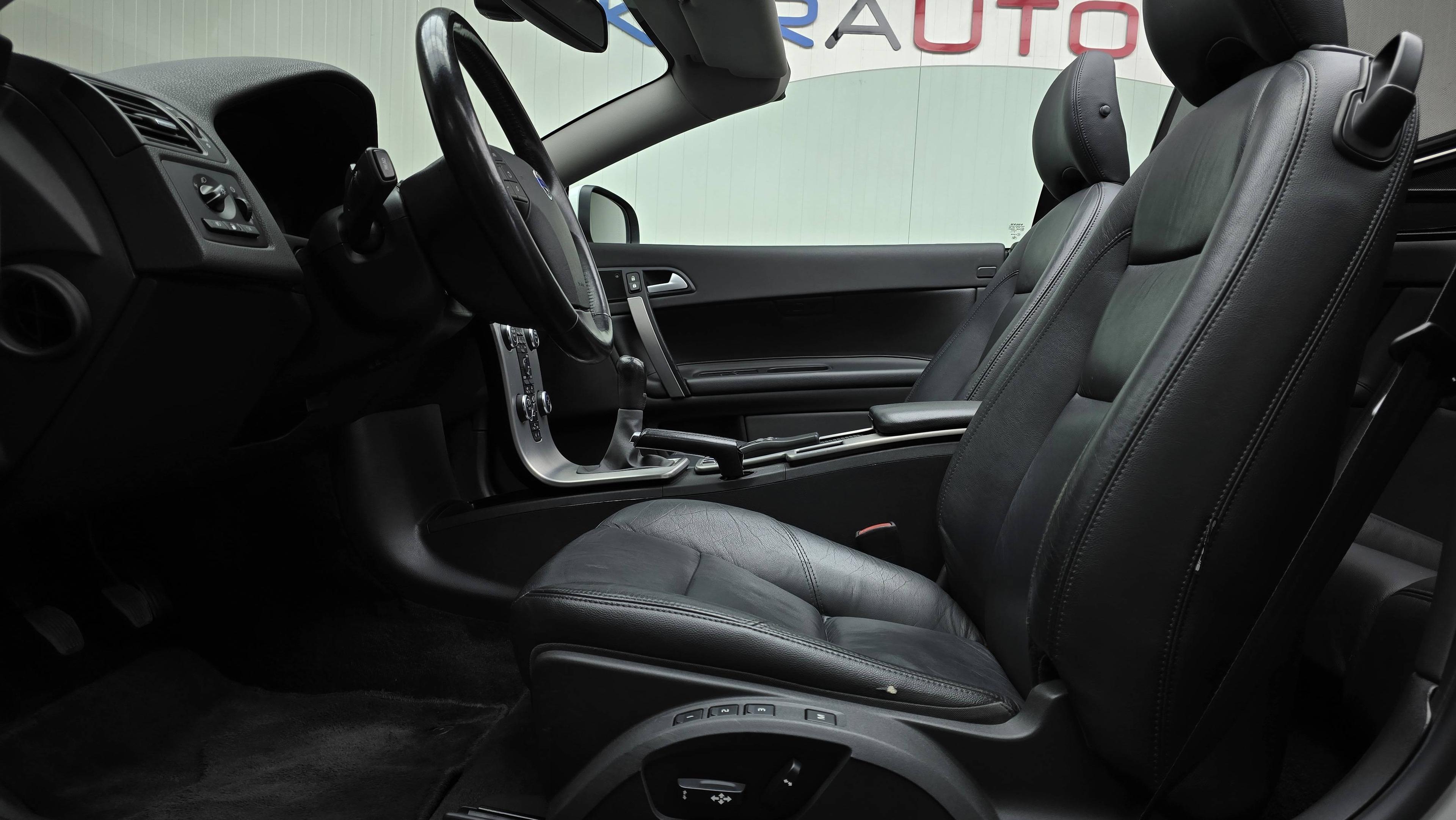 VOLVO C70