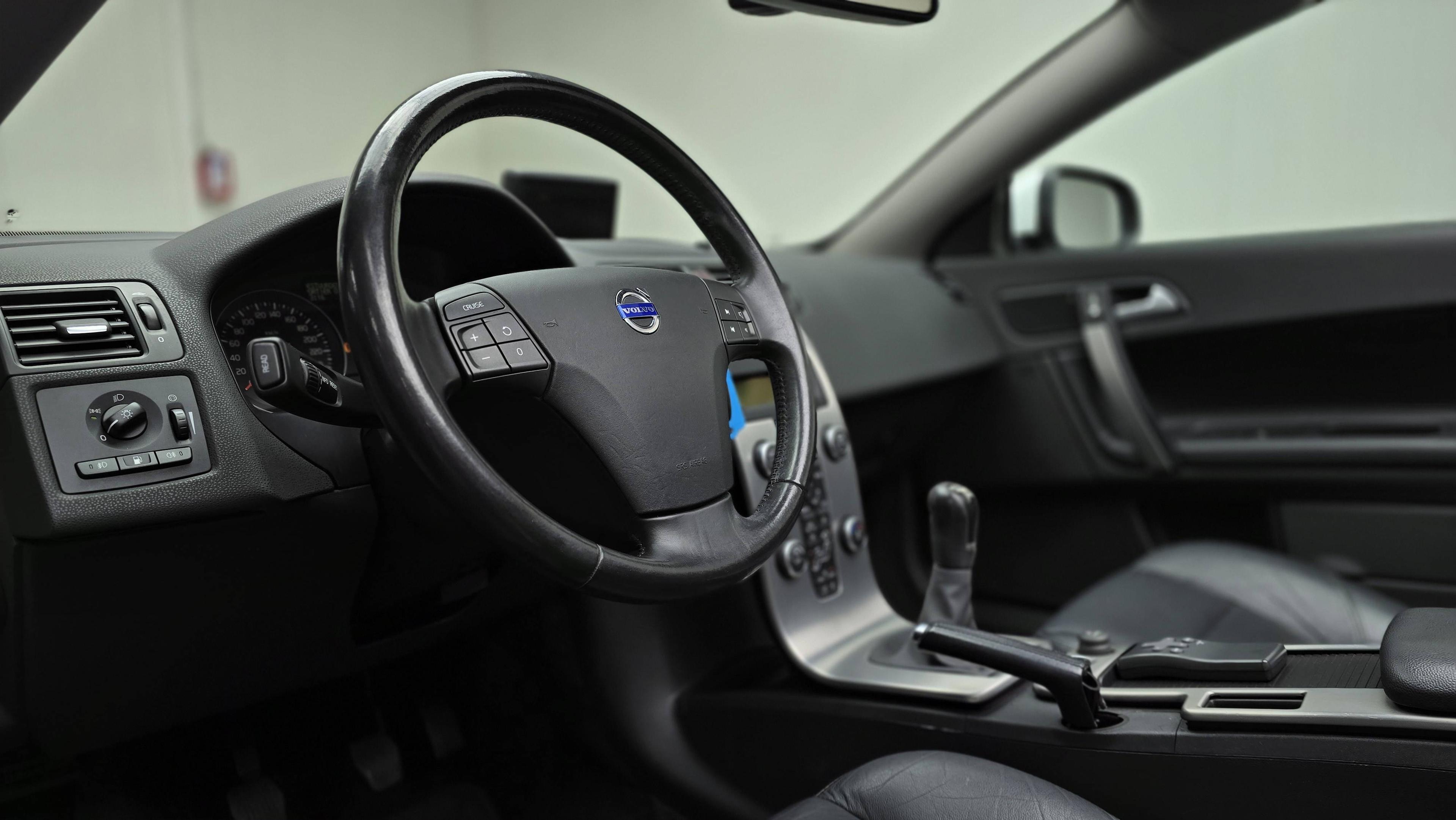 VOLVO C70
