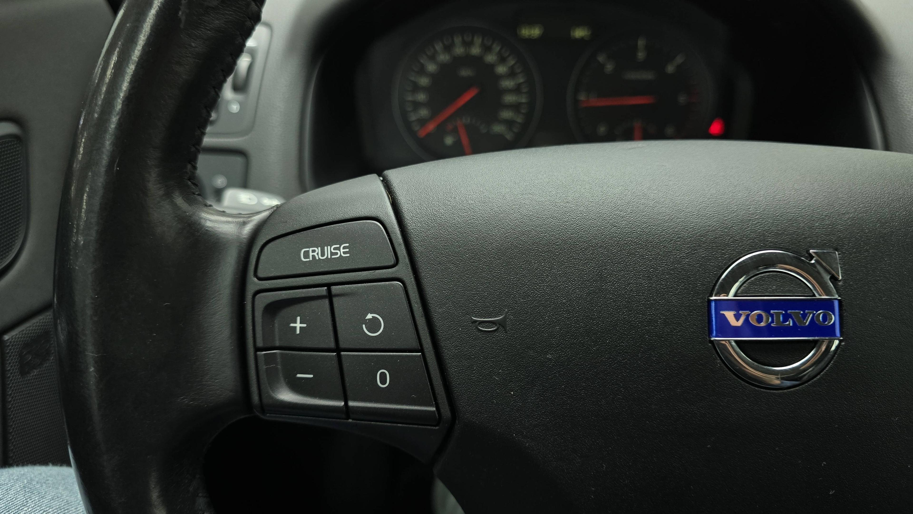 VOLVO C70