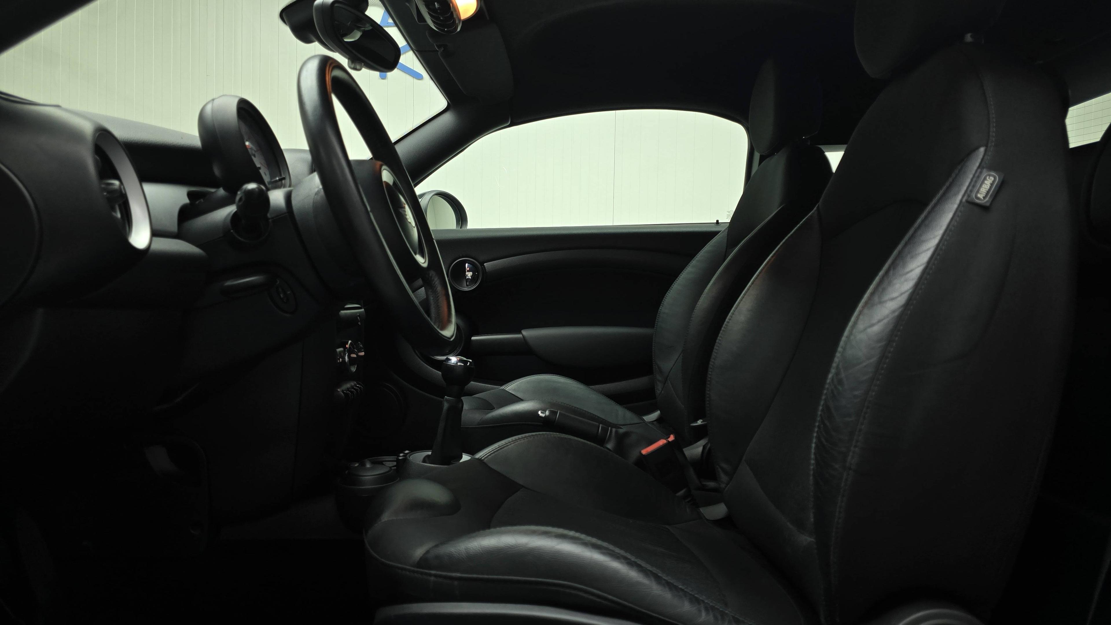 MINI COUPÉ