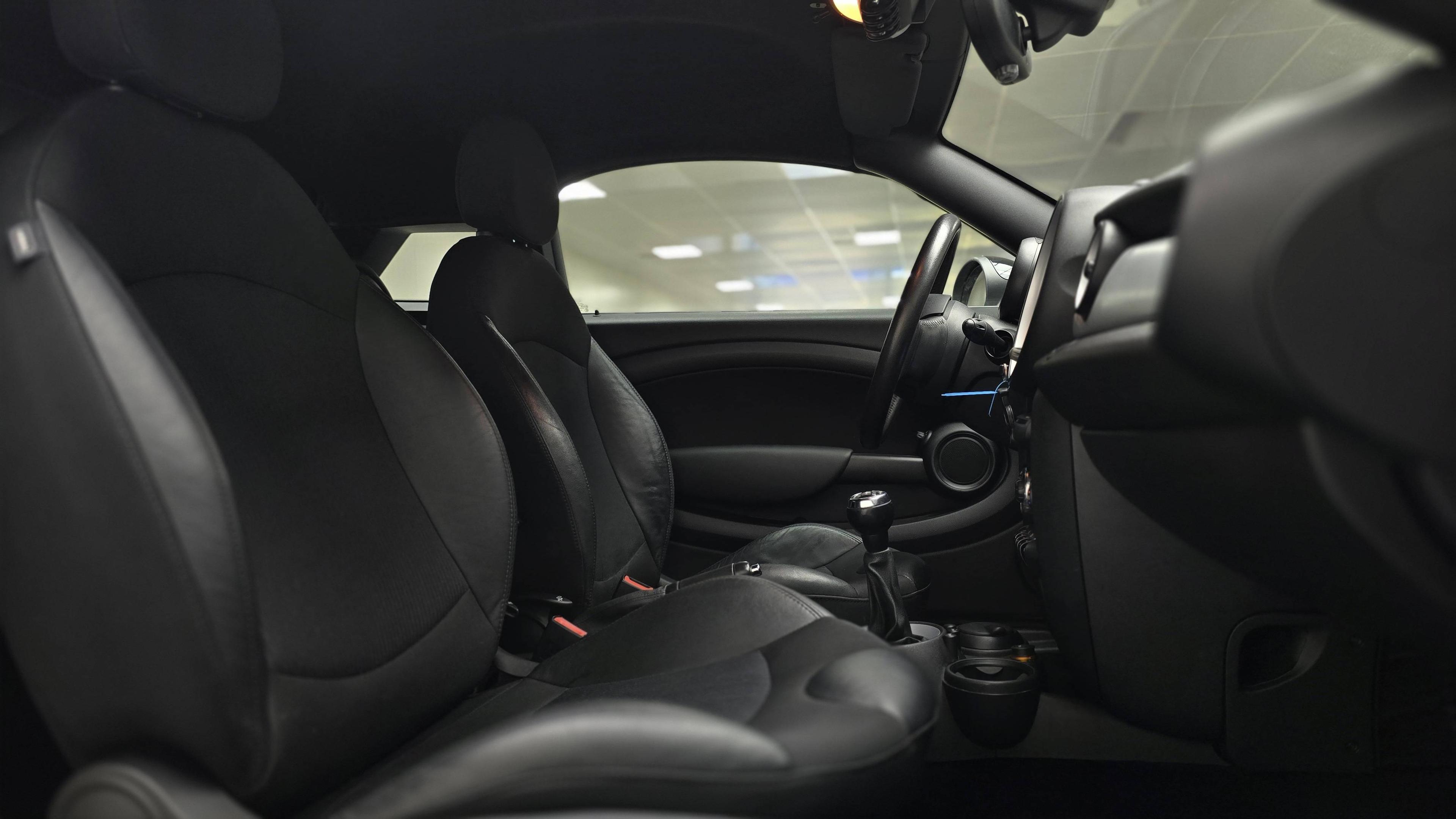 MINI COUPÉ