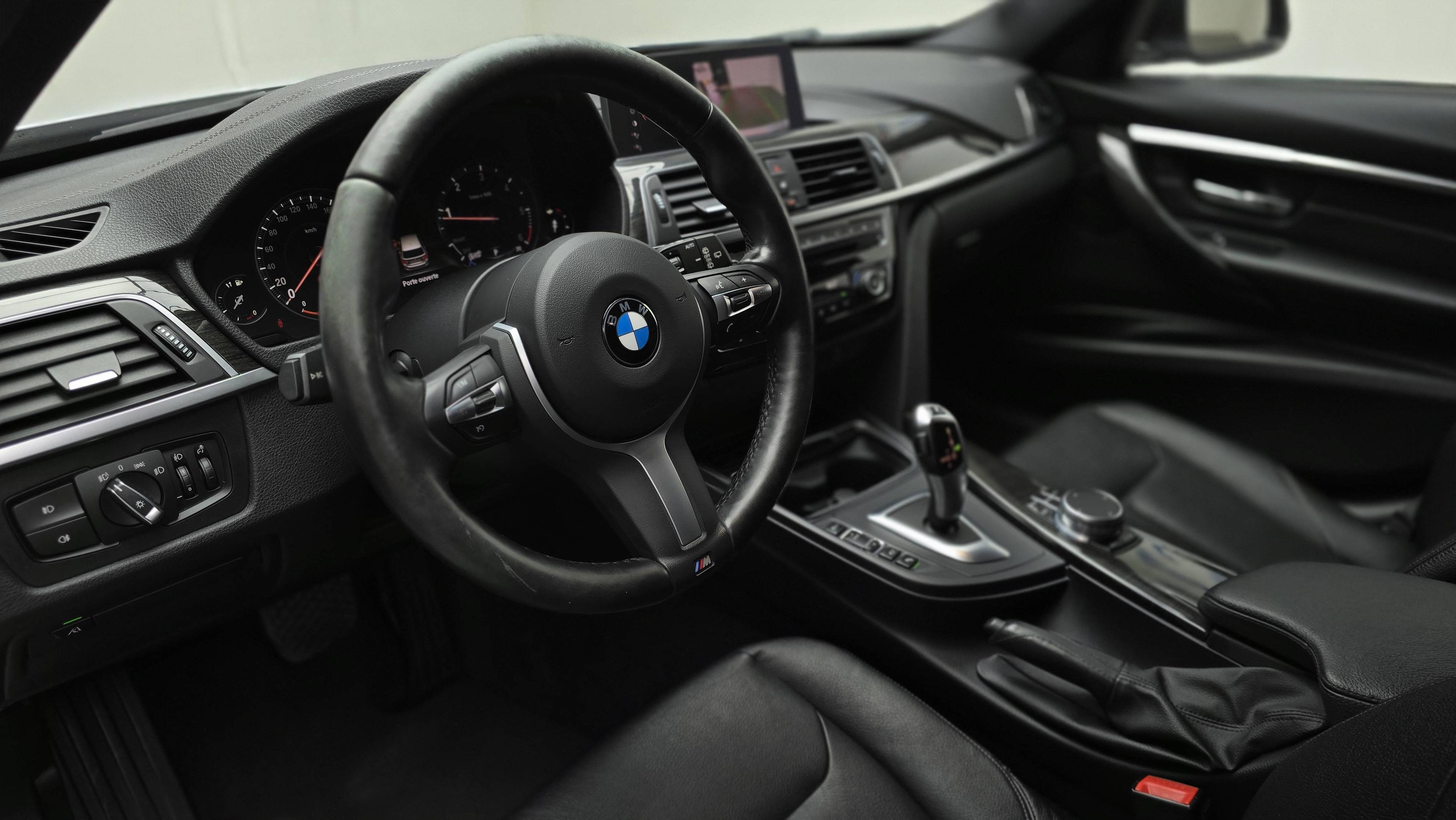 BMW SÉRIE 3