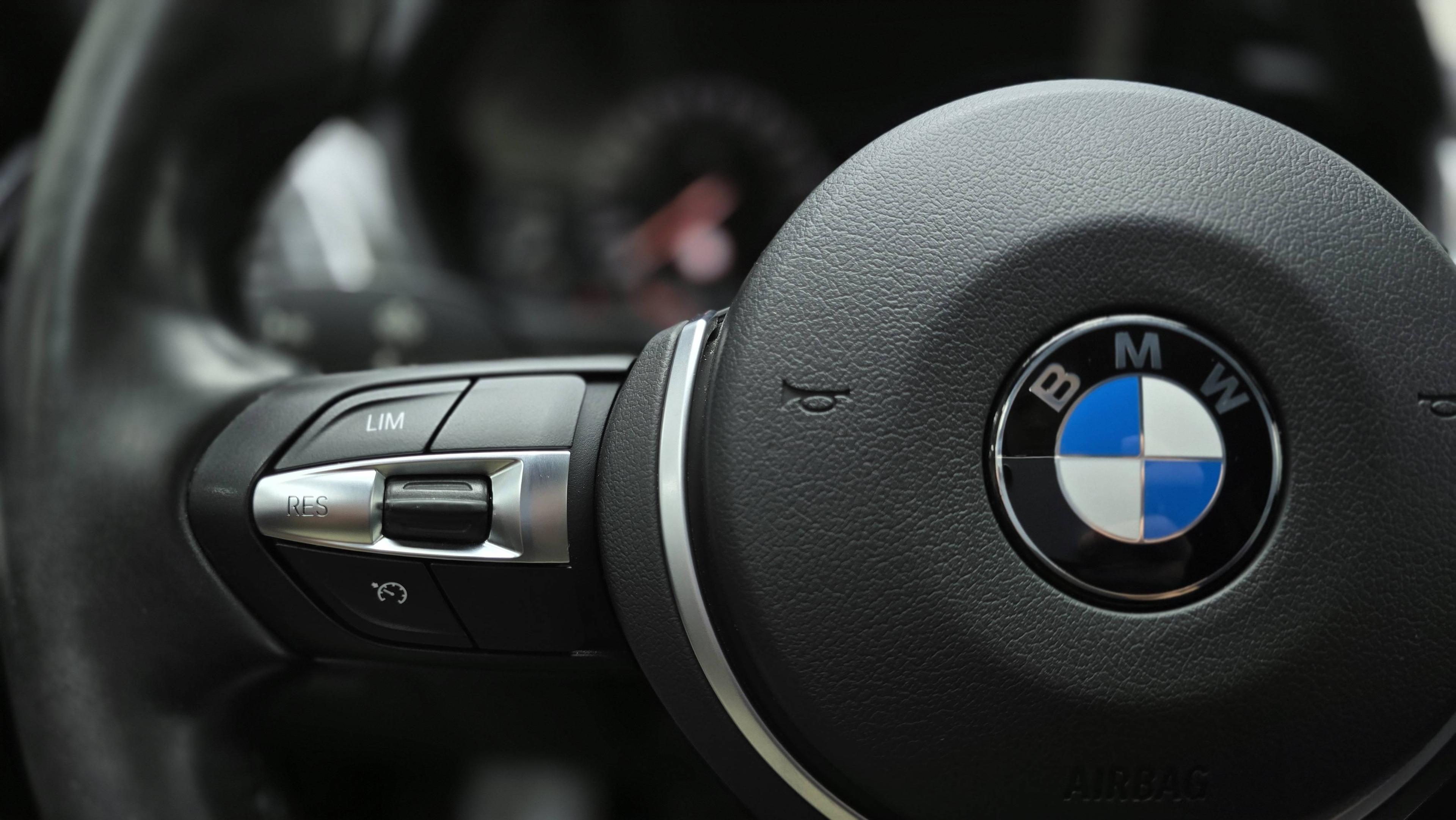 BMW SÉRIE 3