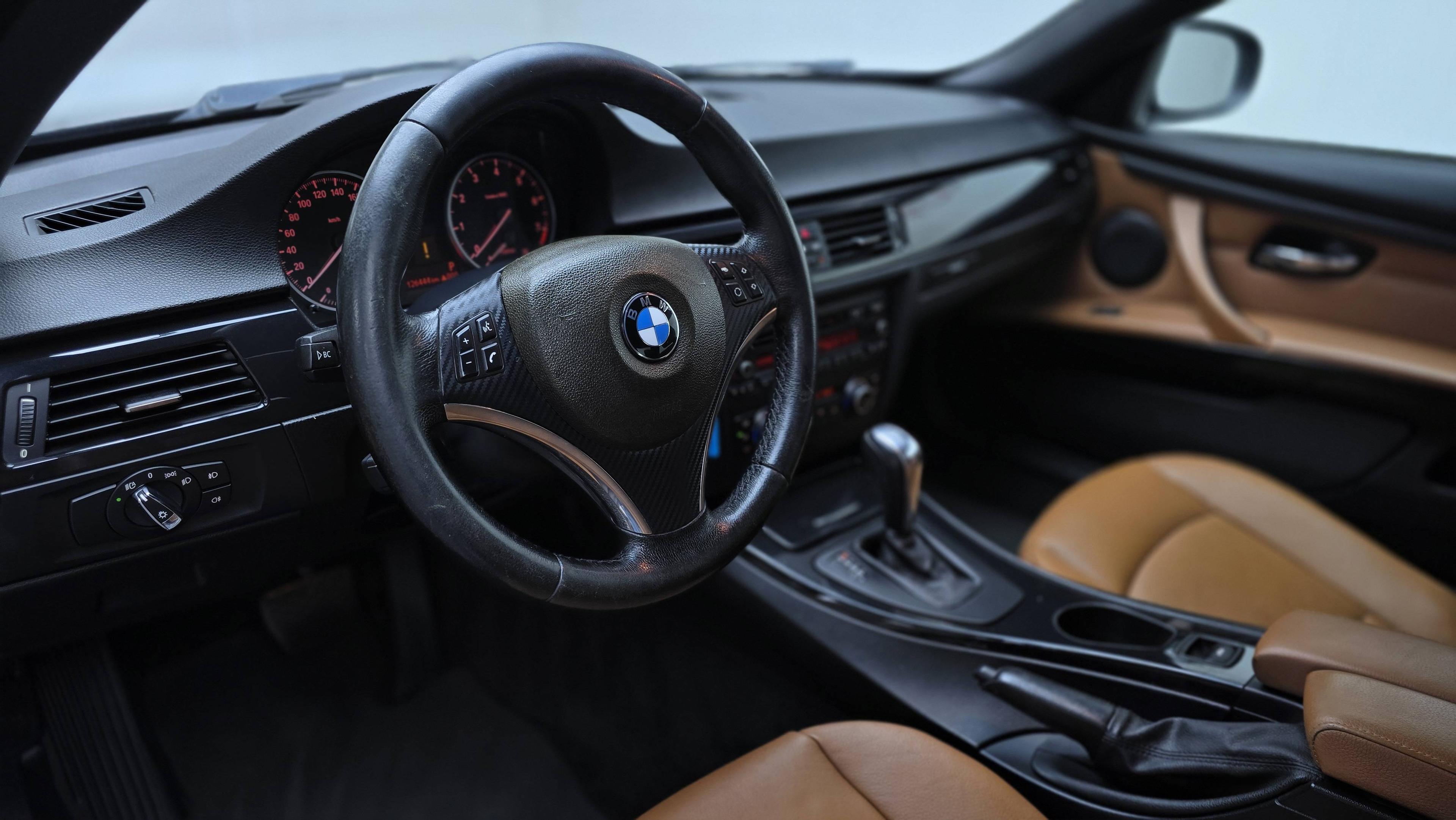BMW SÉRIE 3