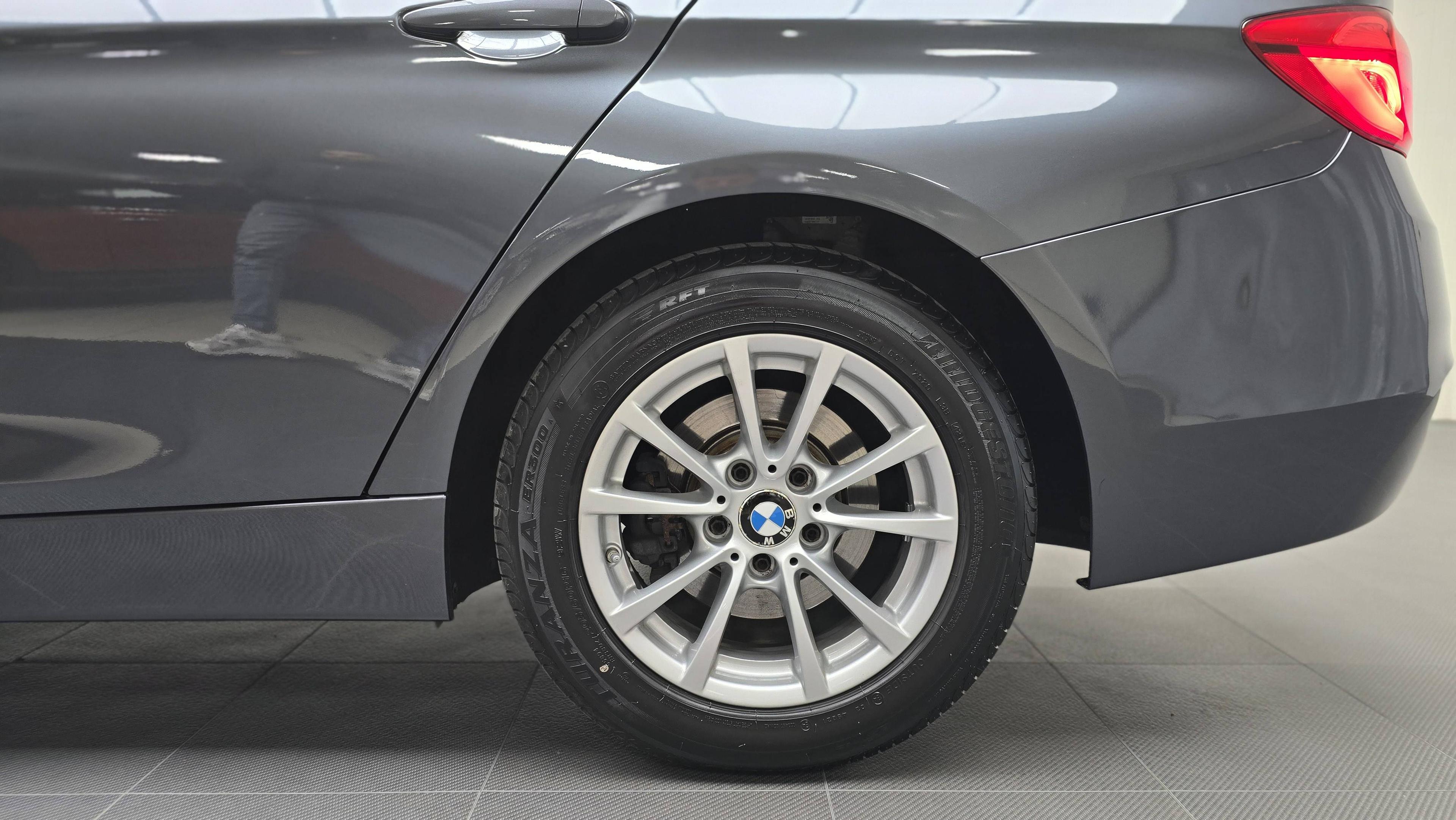 BMW SÉRIE 3