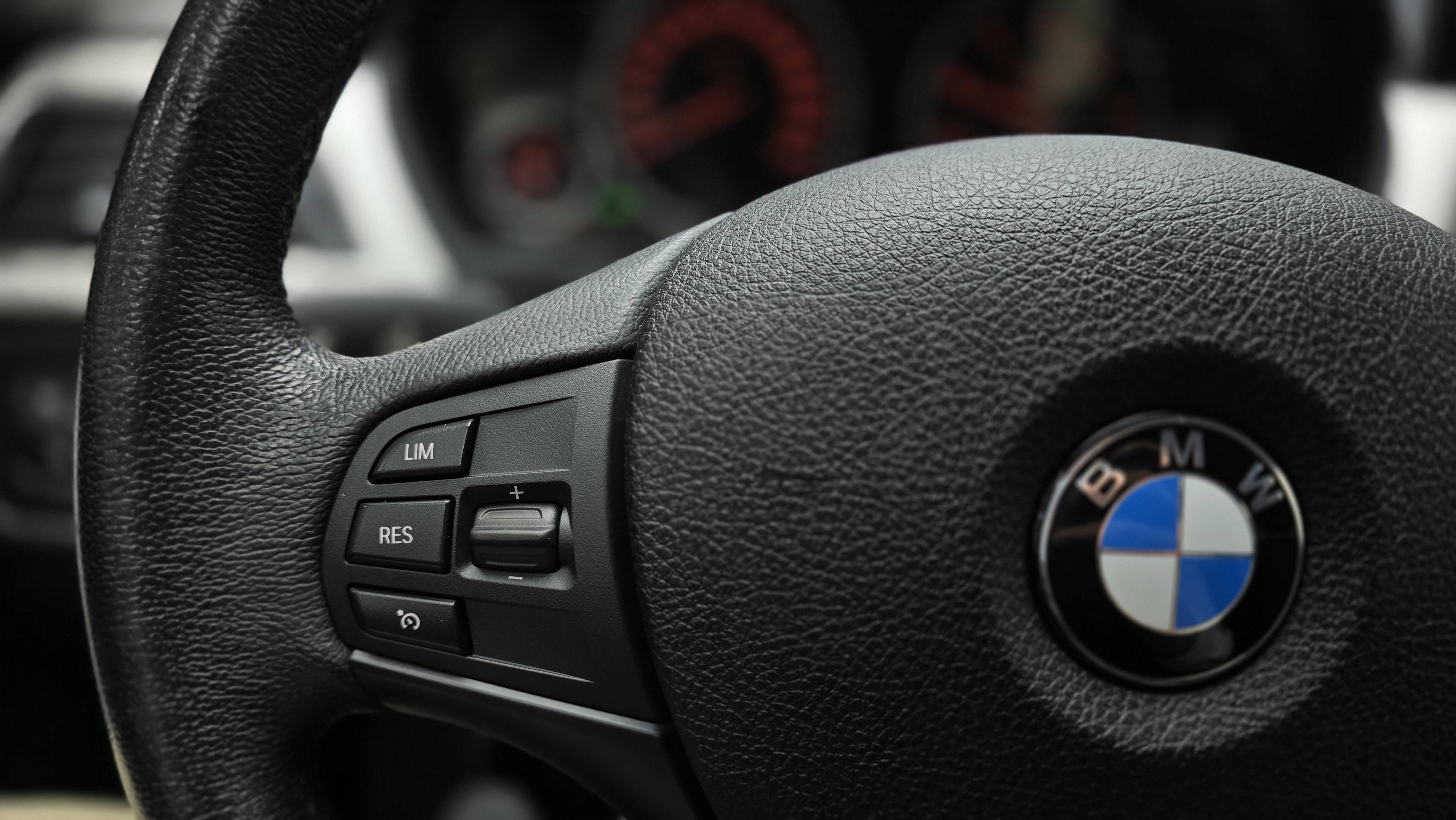 BMW SÉRIE 3