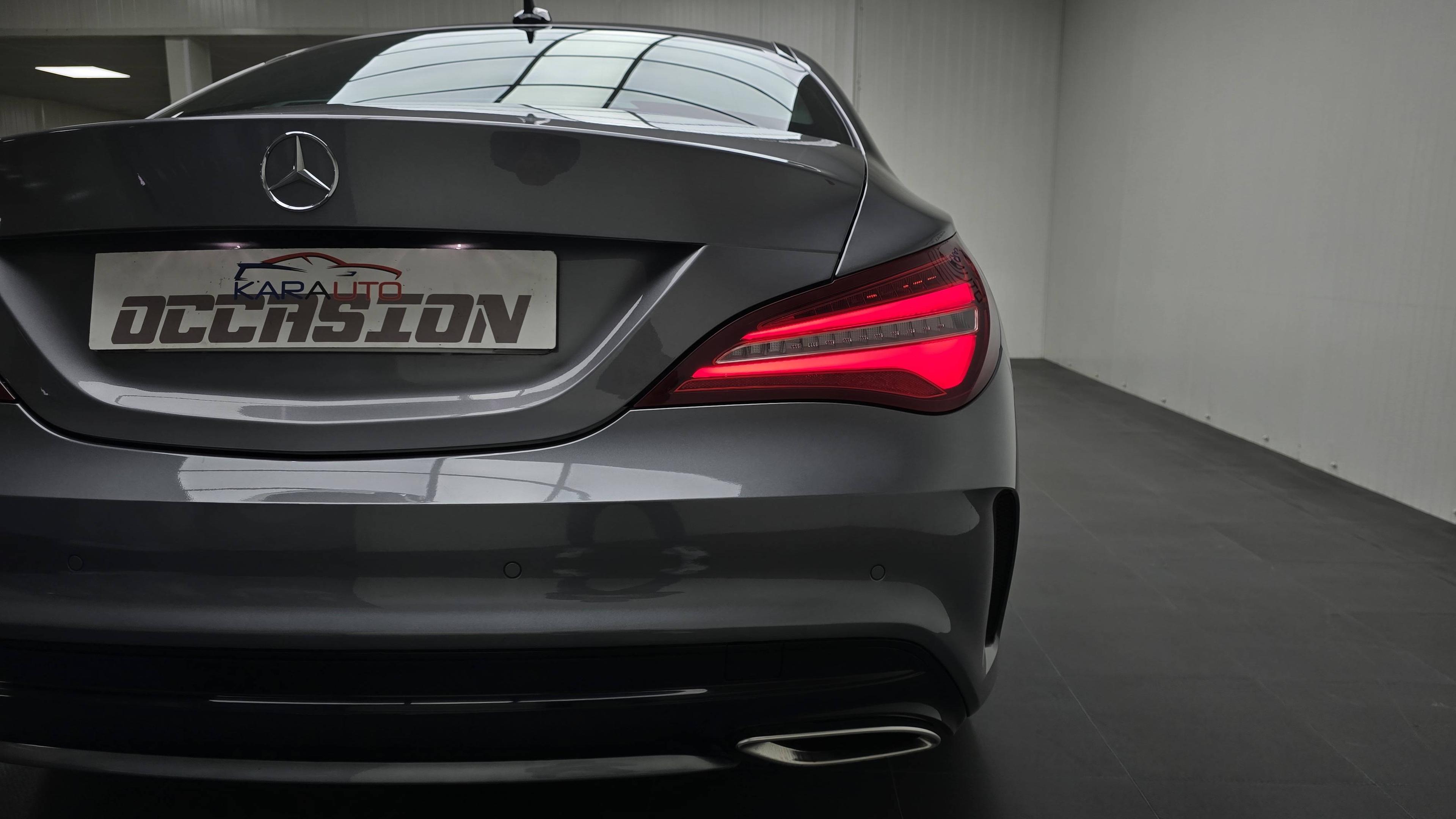 MERCEDES-BENZ CLA