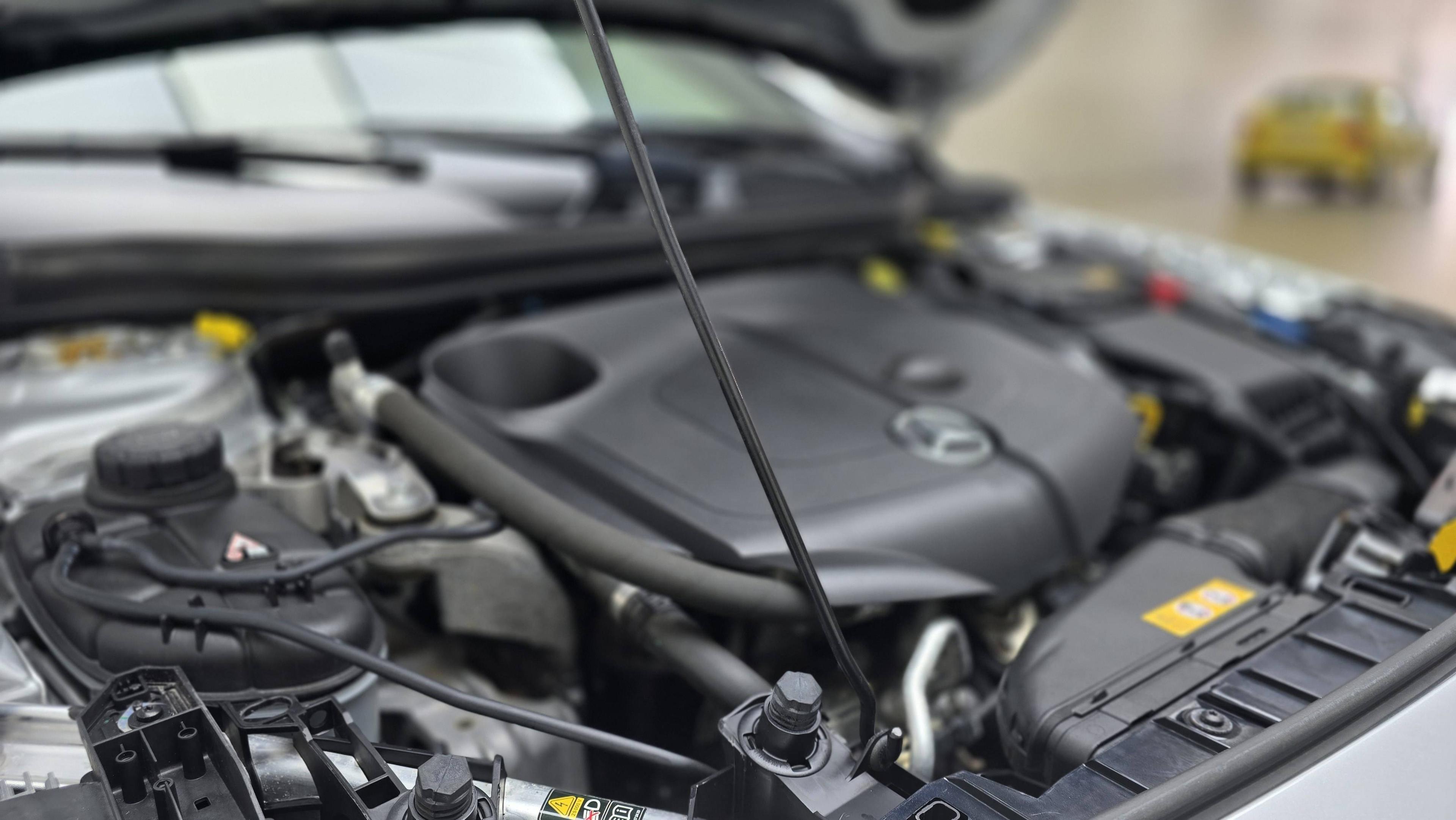 MERCEDES-BENZ CLASSE GLA