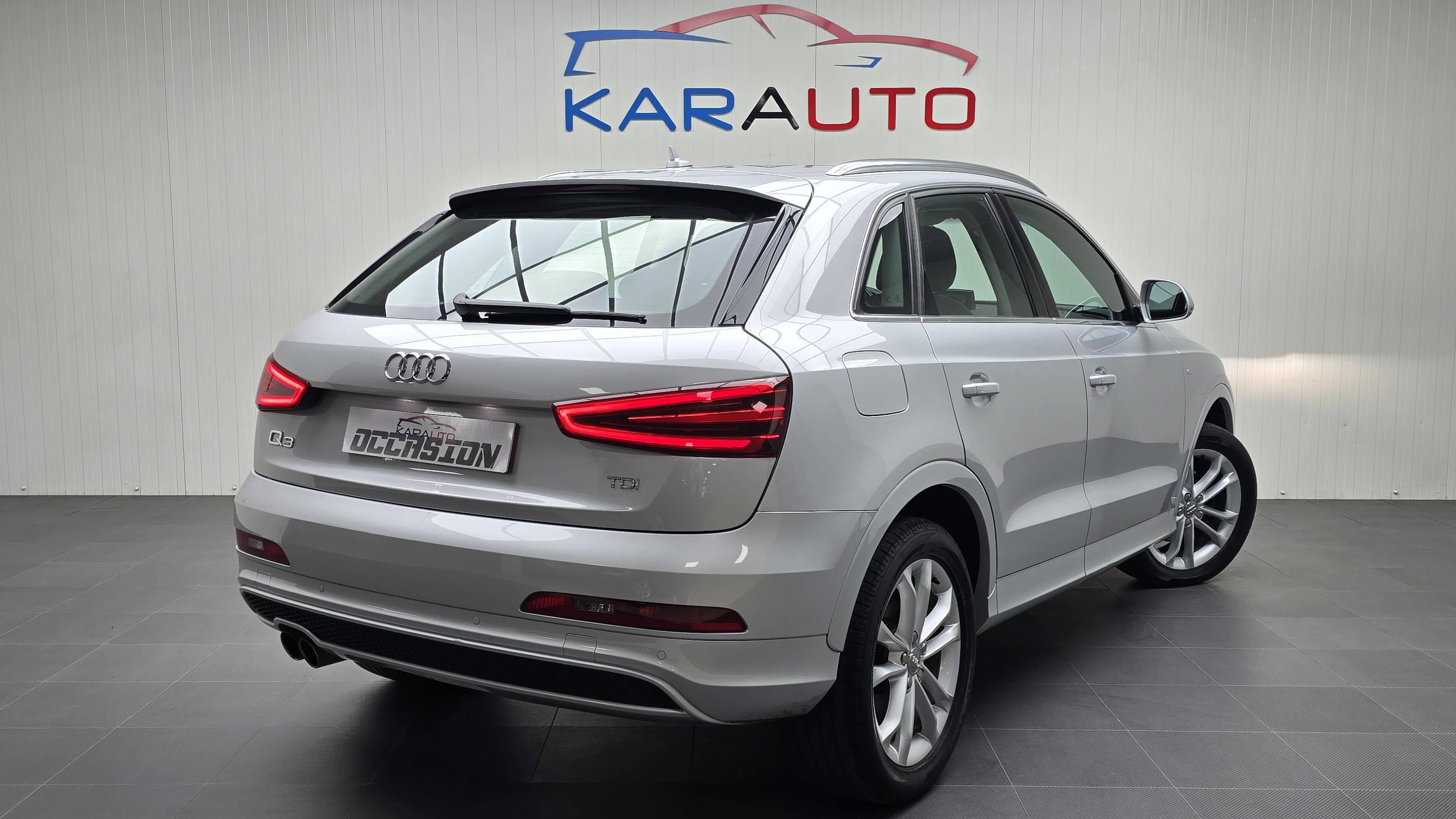 AUDI Q3