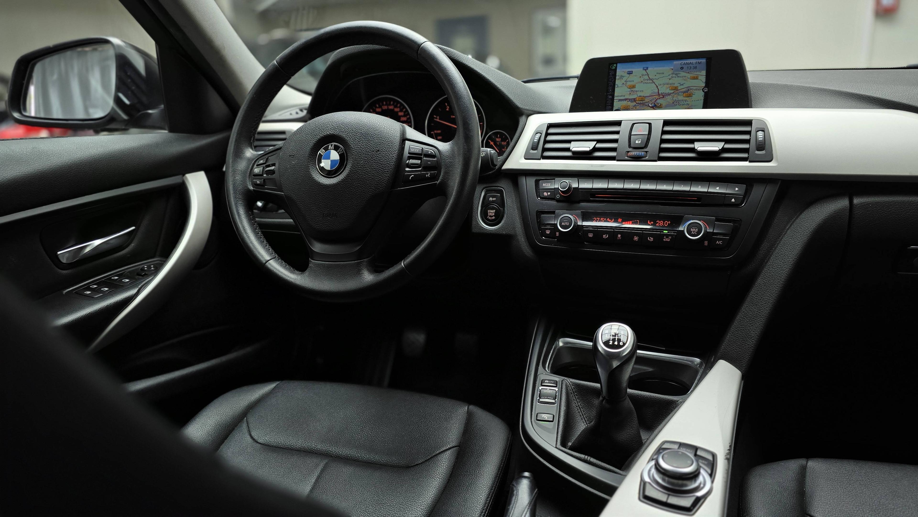 BMW SÉRIE 3