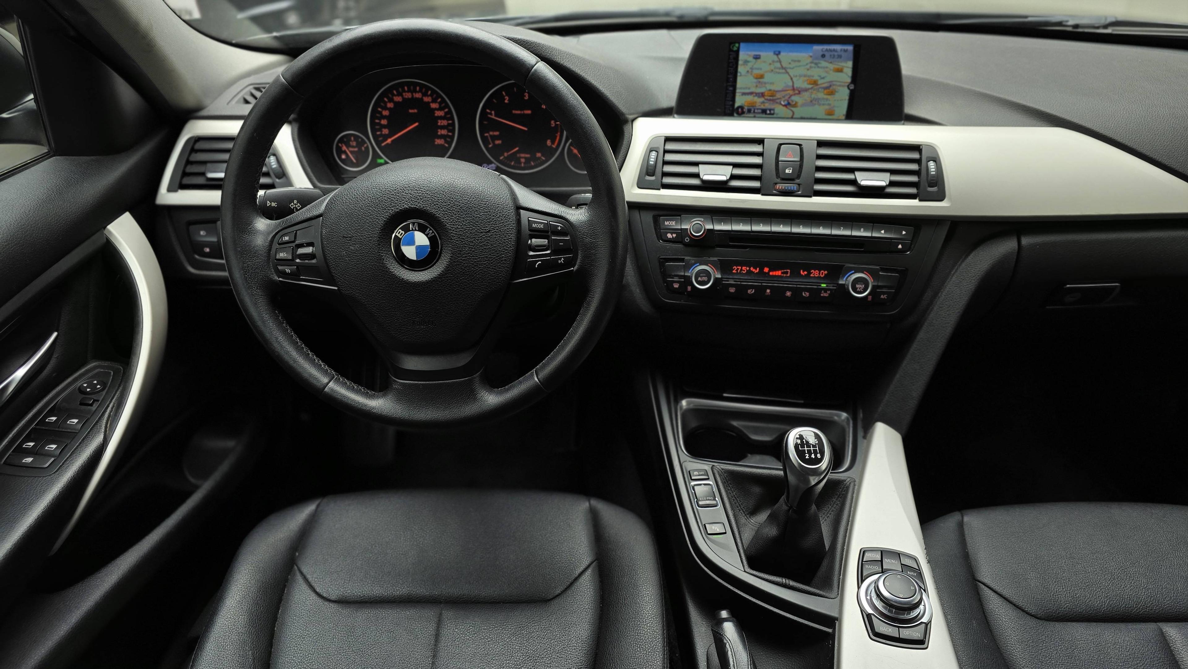 BMW SÉRIE 3