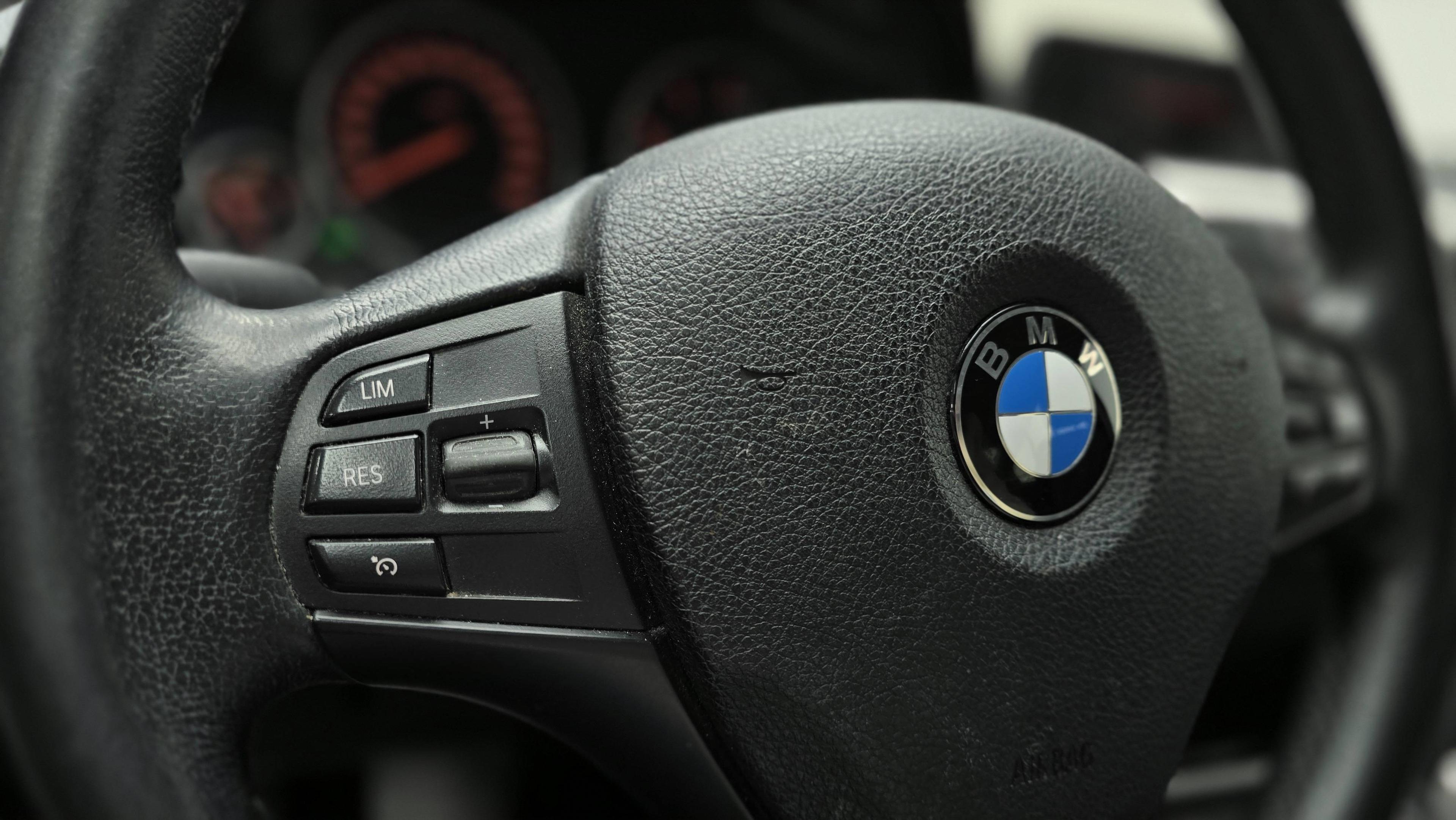 BMW SÉRIE 3