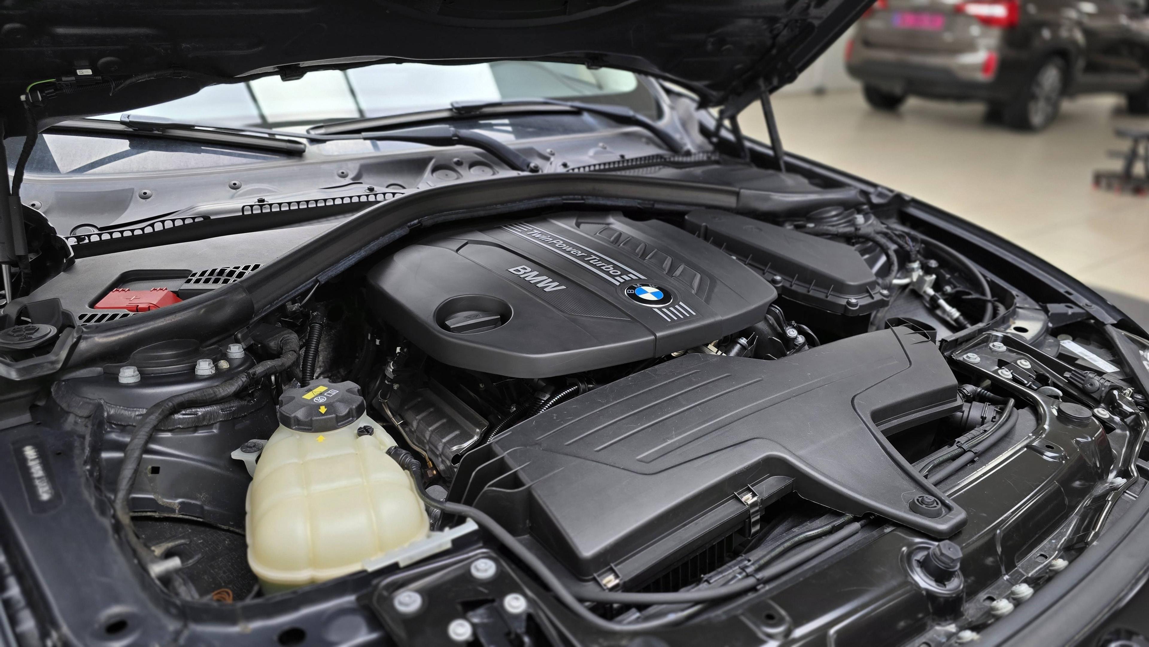 BMW SÉRIE 3