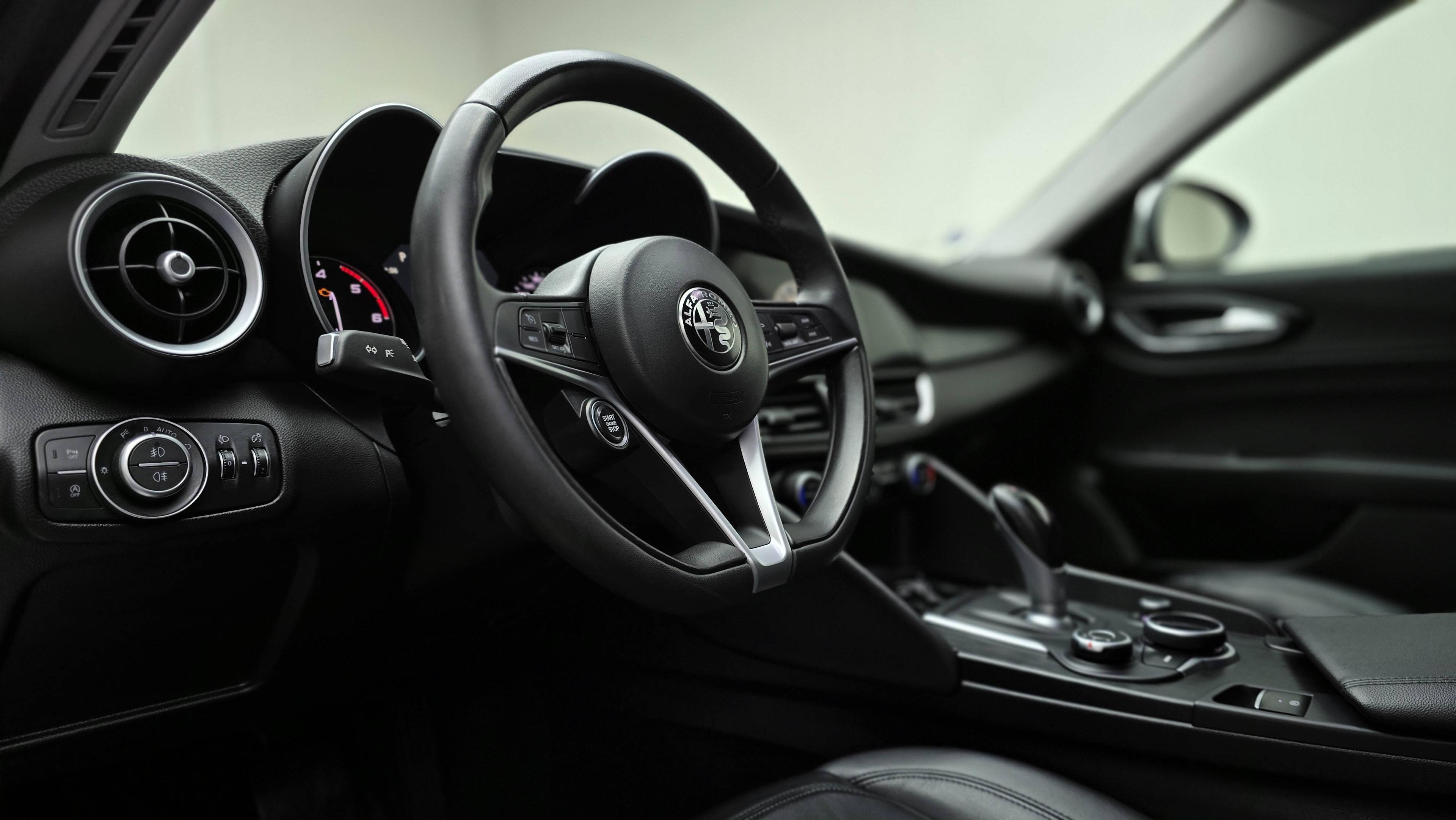 ALFA-ROMEO GIULIA