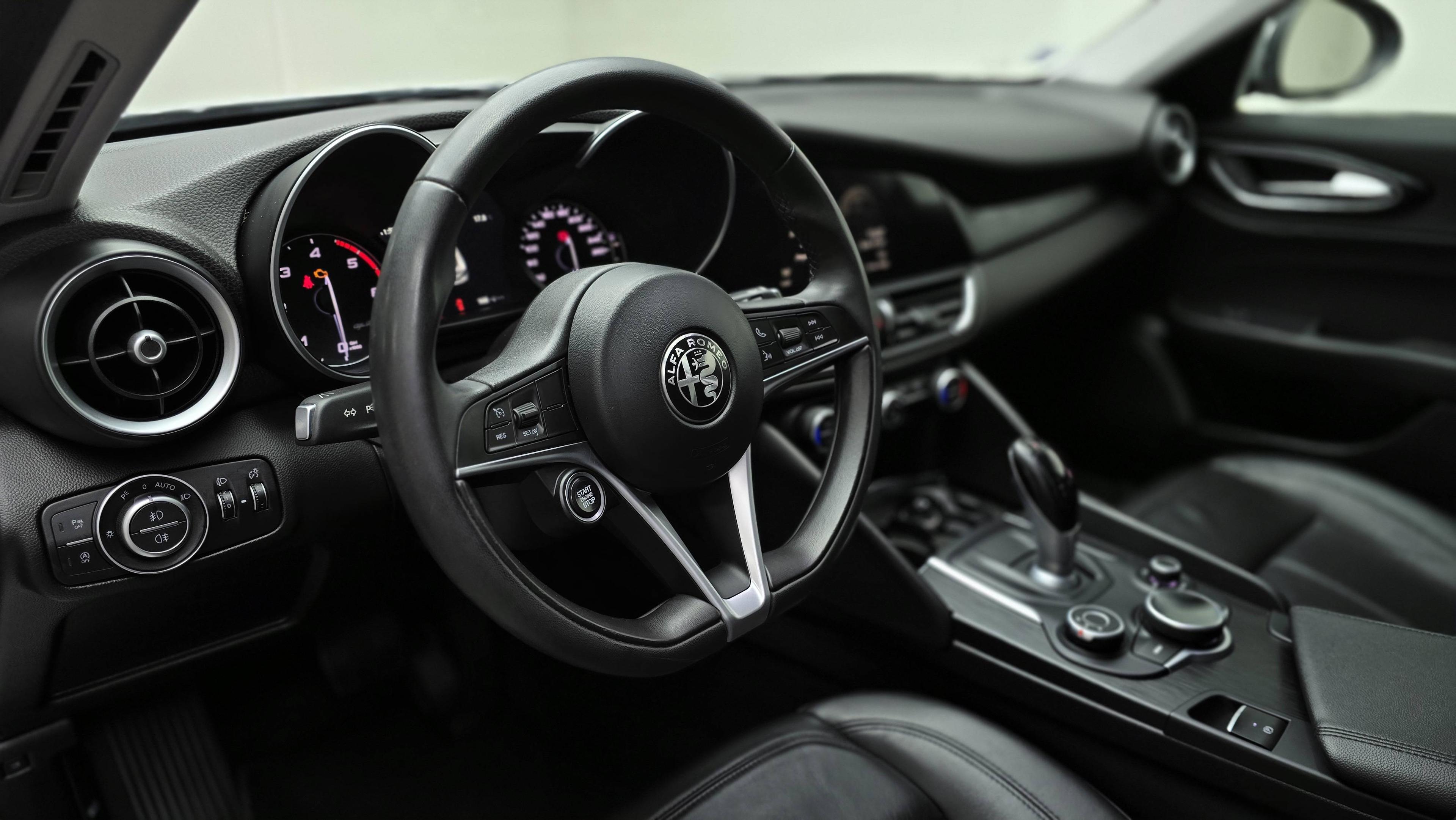 ALFA-ROMEO GIULIA