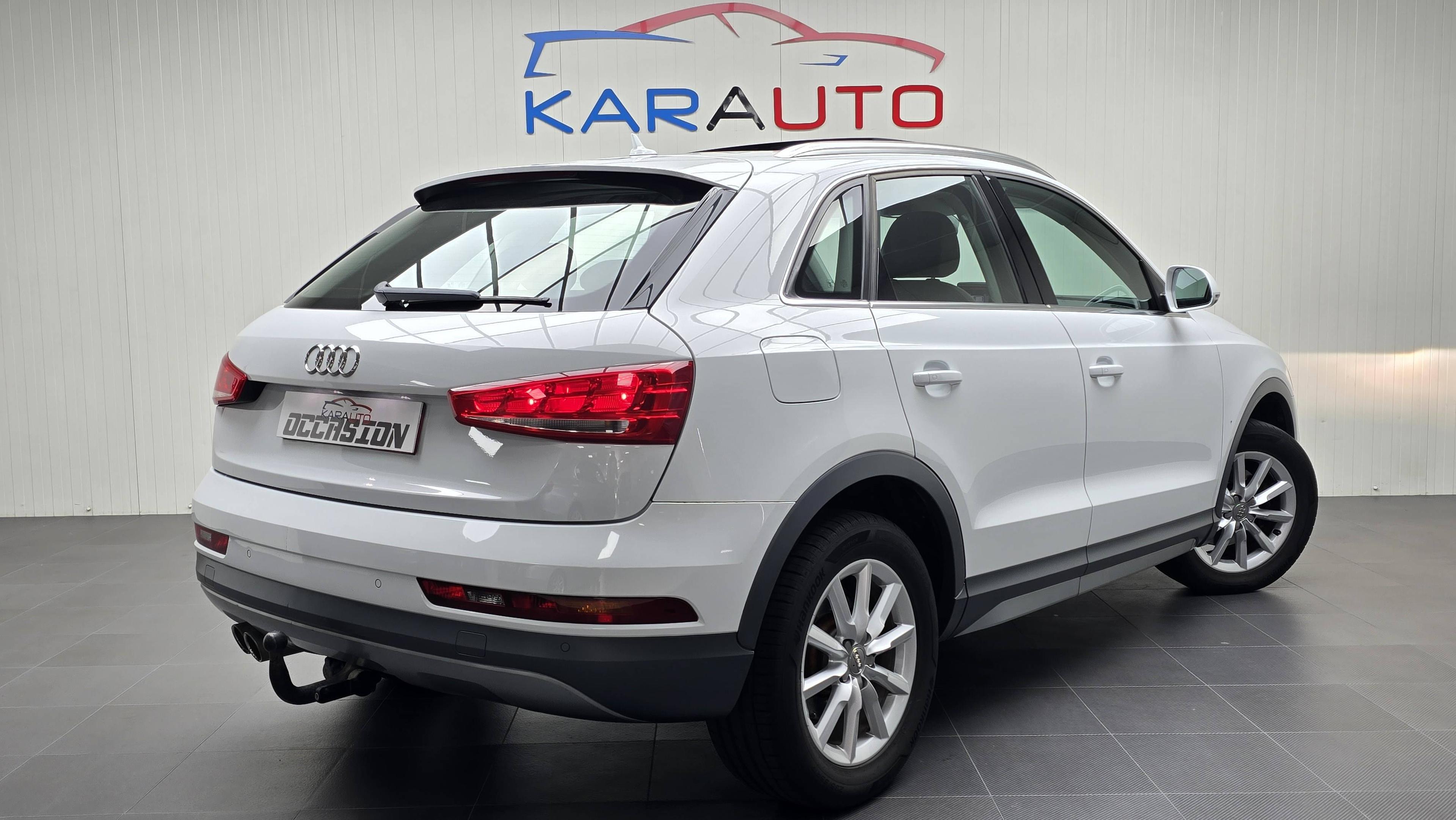 AUDI Q3
