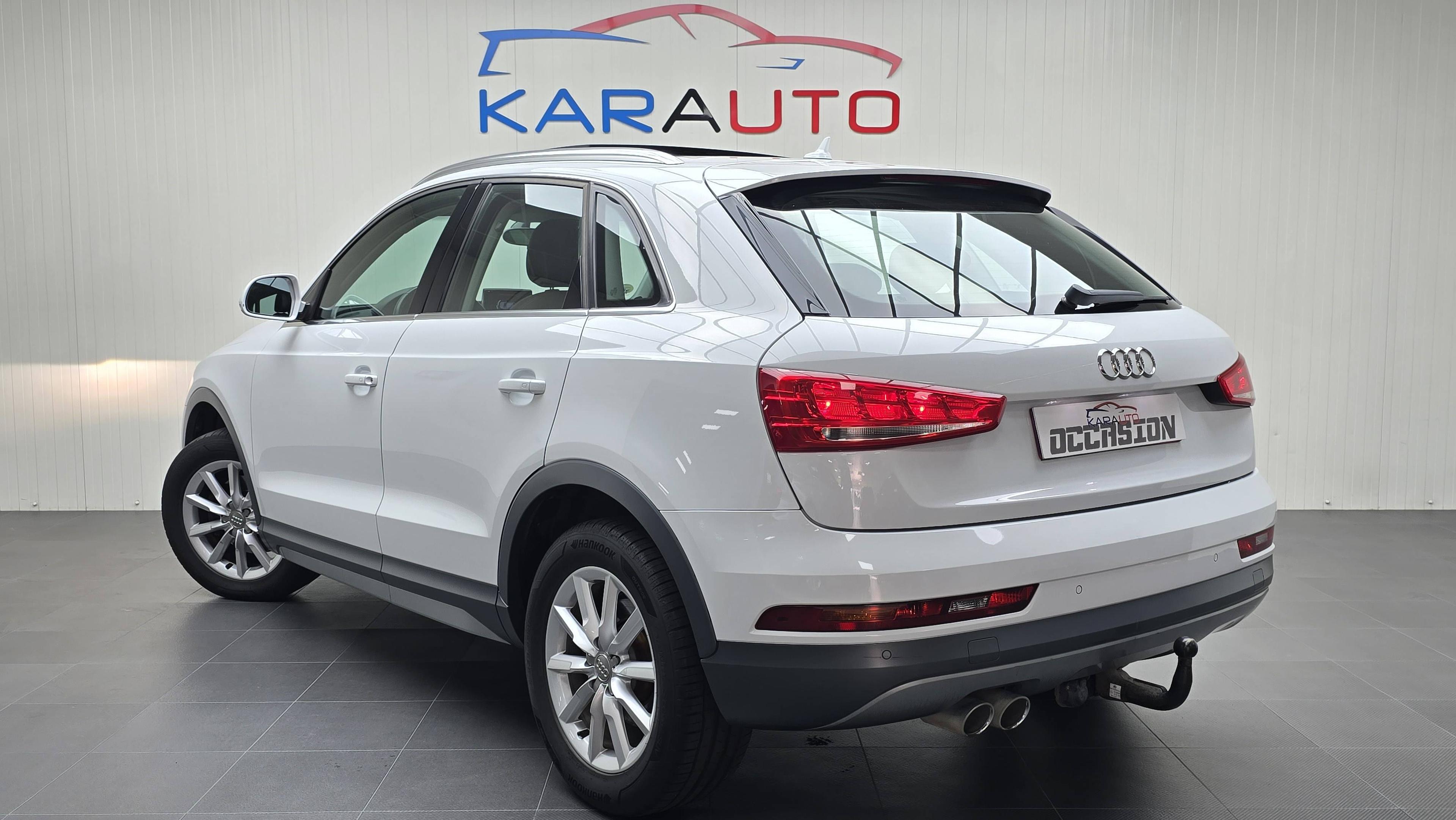 AUDI Q3