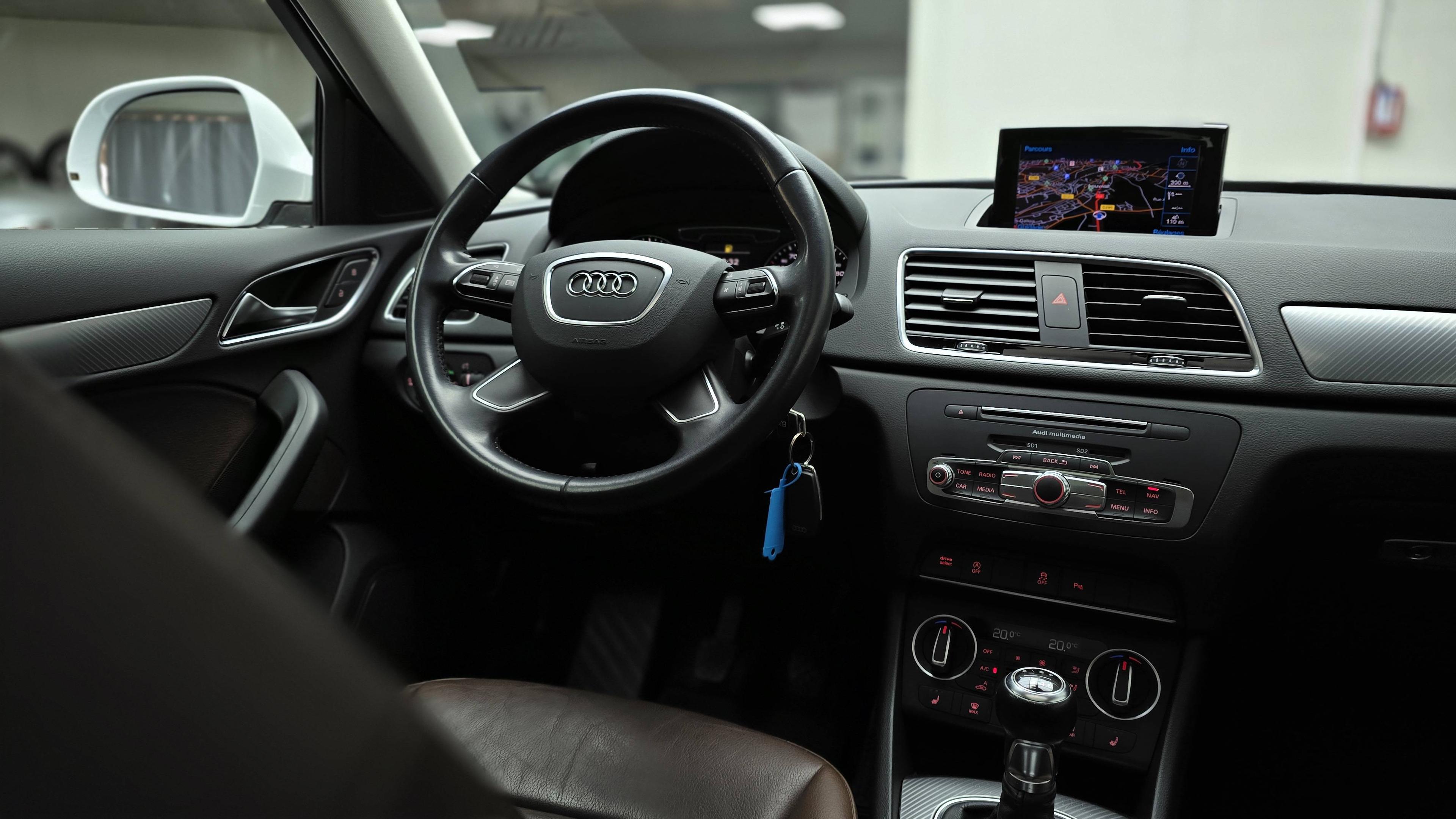 AUDI Q3