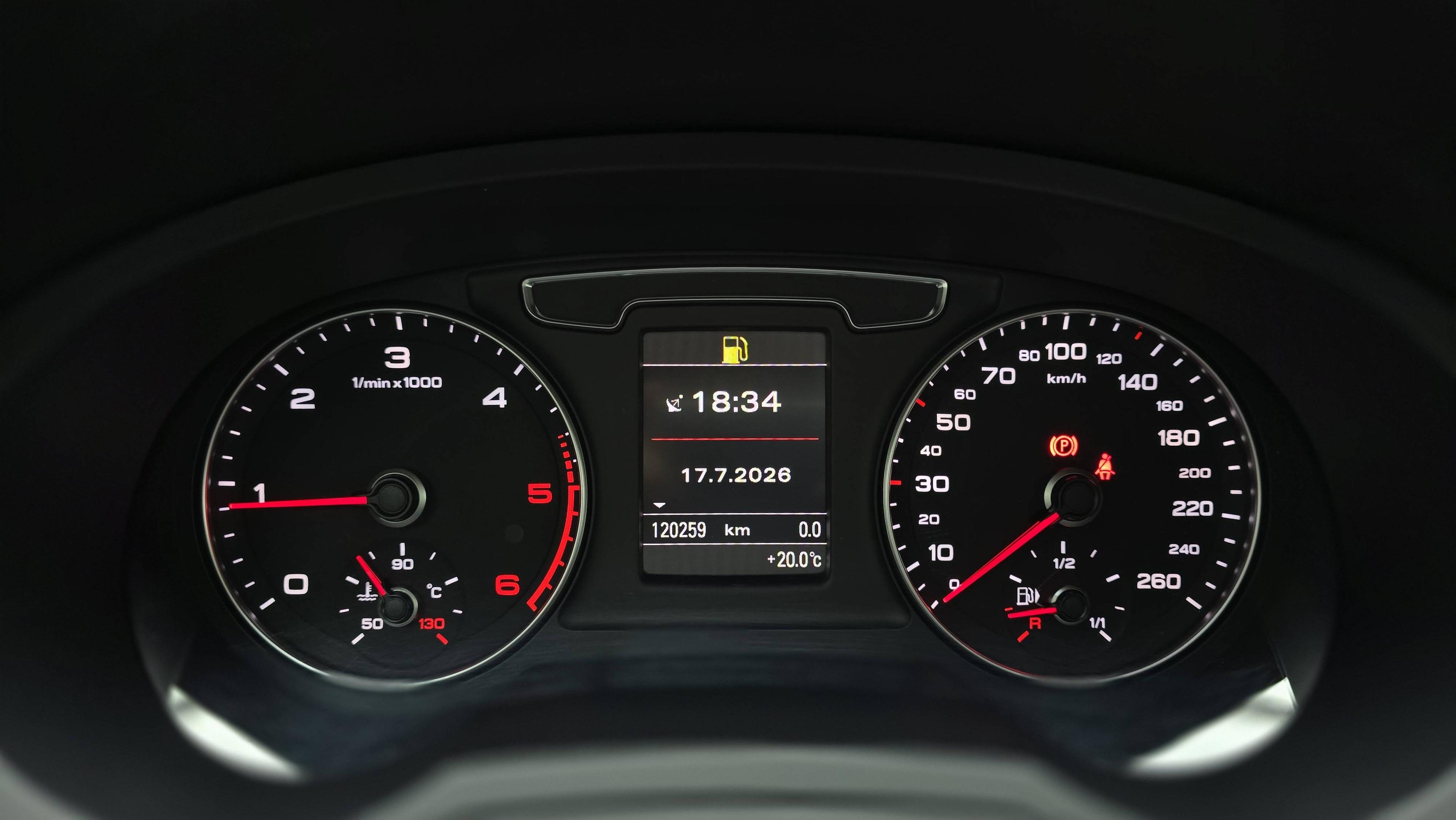 AUDI Q3