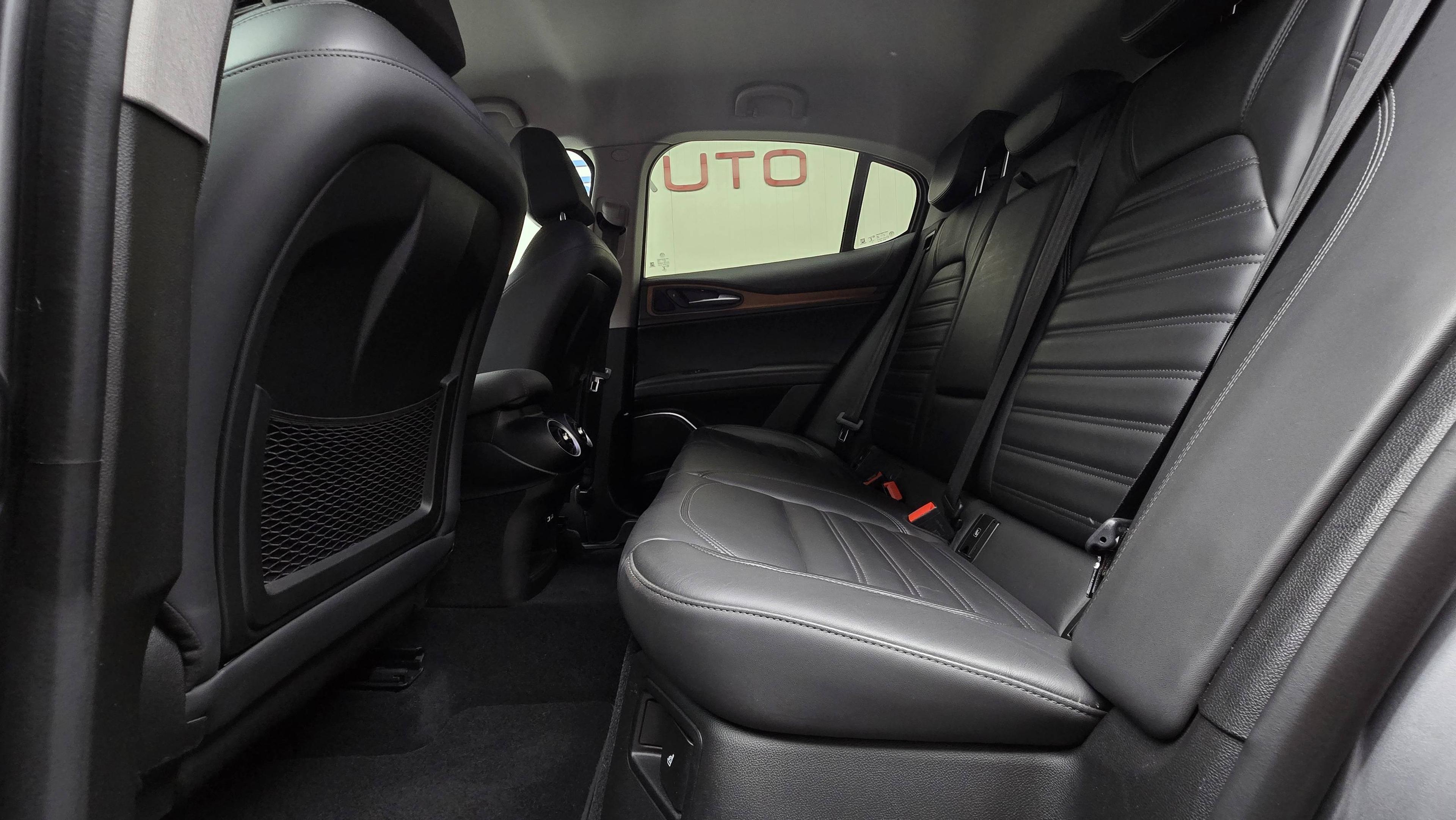 ALFA-ROMEO STELVIO