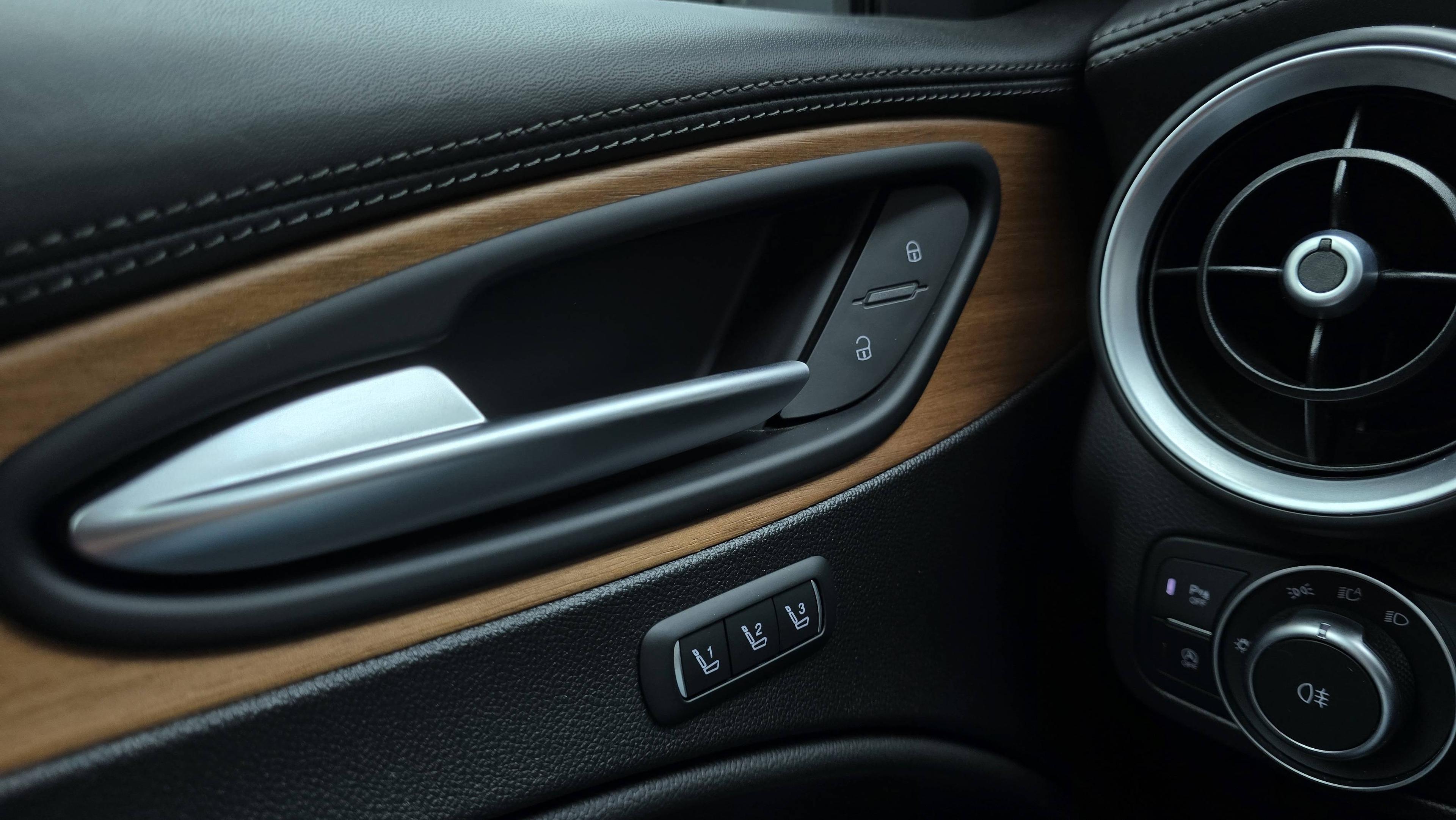 ALFA-ROMEO STELVIO