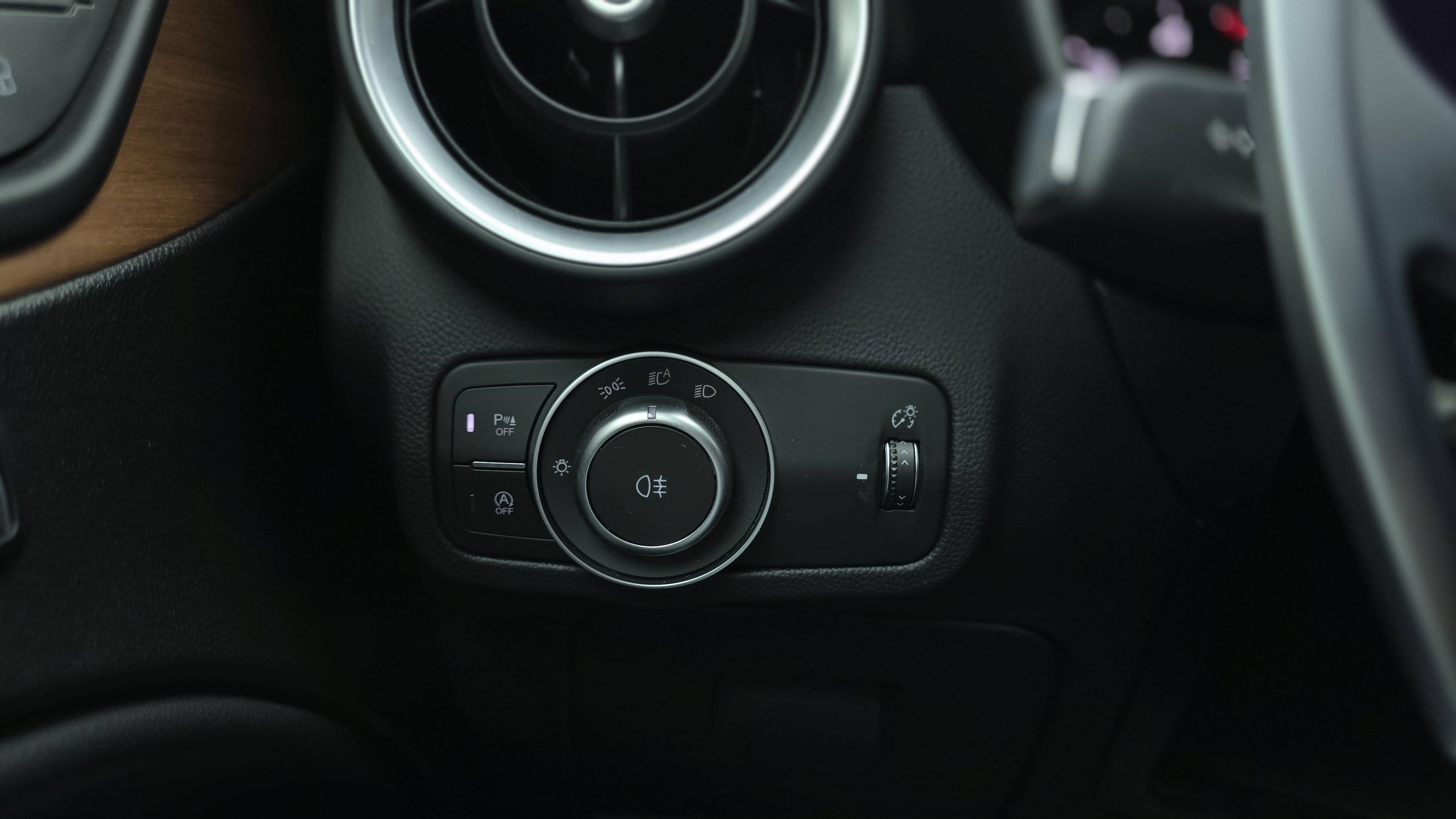ALFA-ROMEO STELVIO