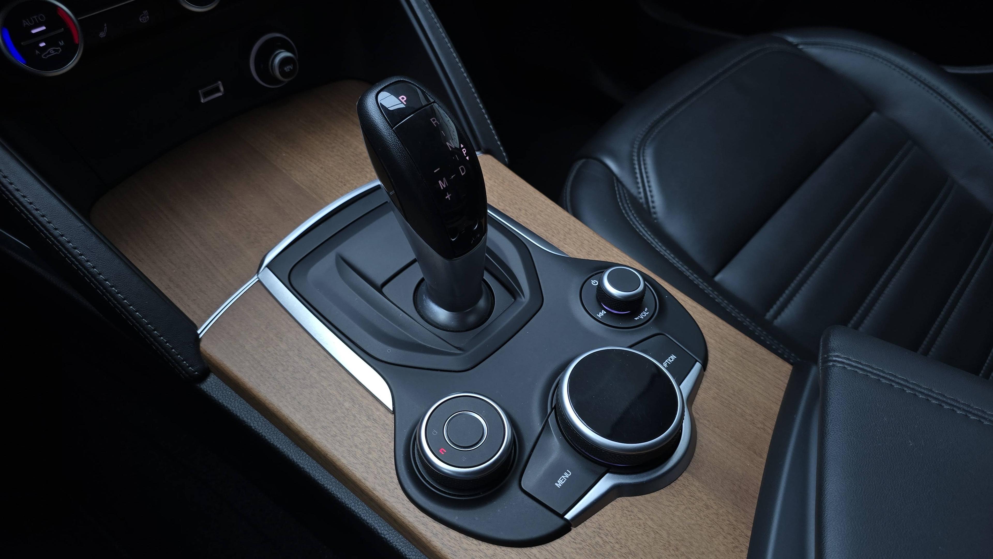 ALFA-ROMEO STELVIO