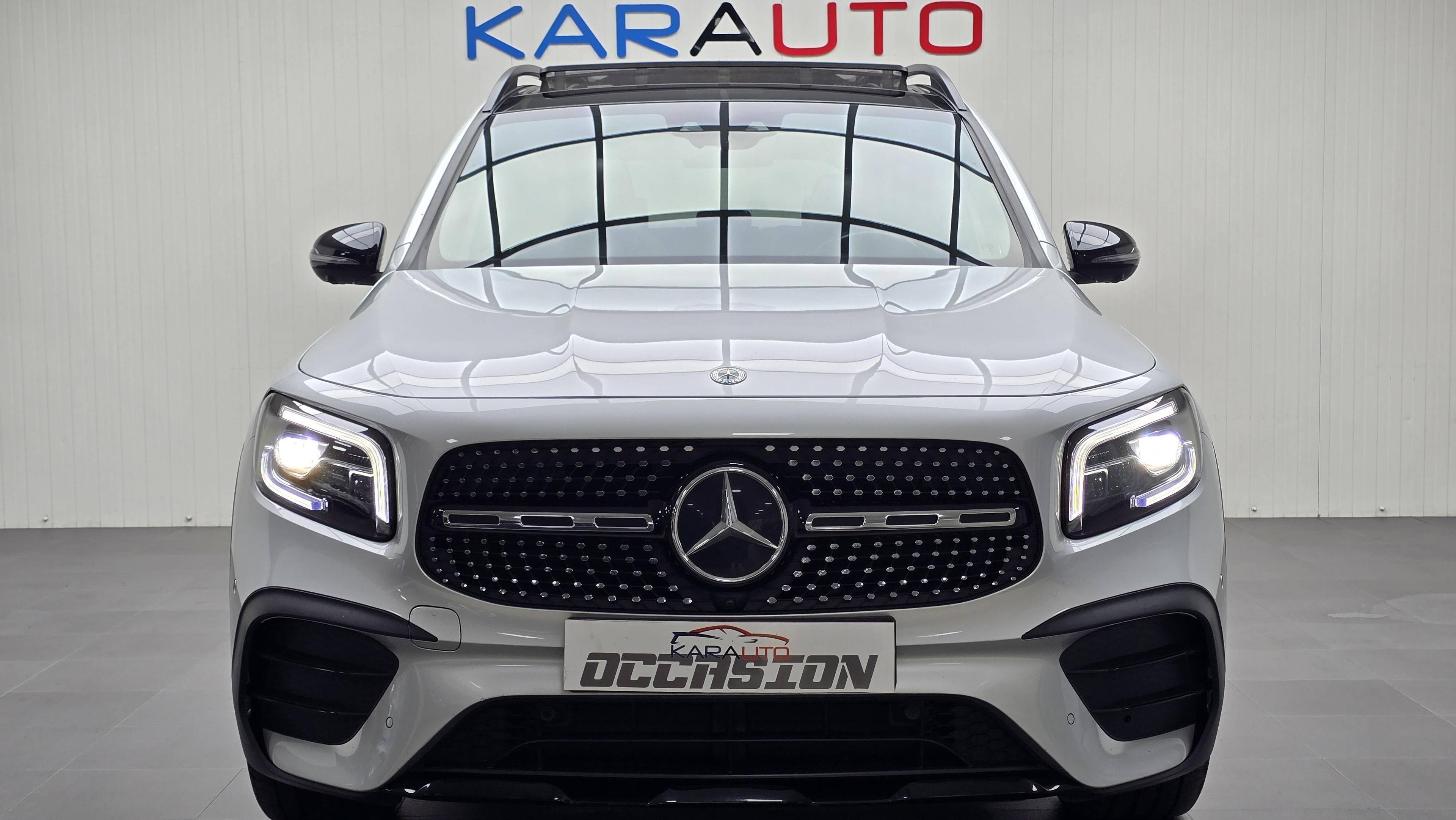 MERCEDES-BENZ GLB
